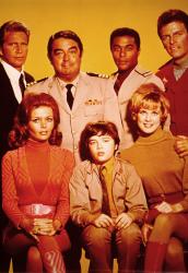 Land of the Giants cast 1